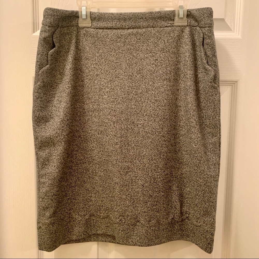 Gray Knit Skirt